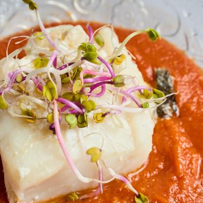 36 Bacalao Confitado Con Tomate