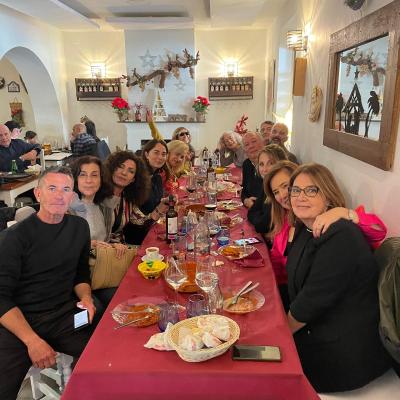 Reunion Amigos Abaceria La Familia