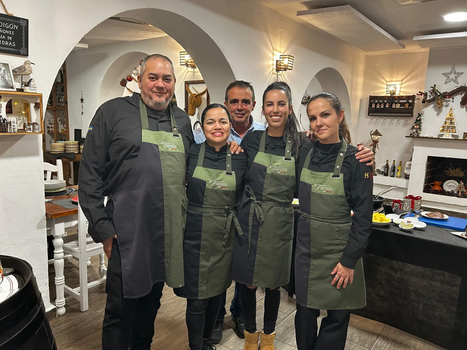 Visita de Andalucía Directo a Abacería La Familia (6 de 7)