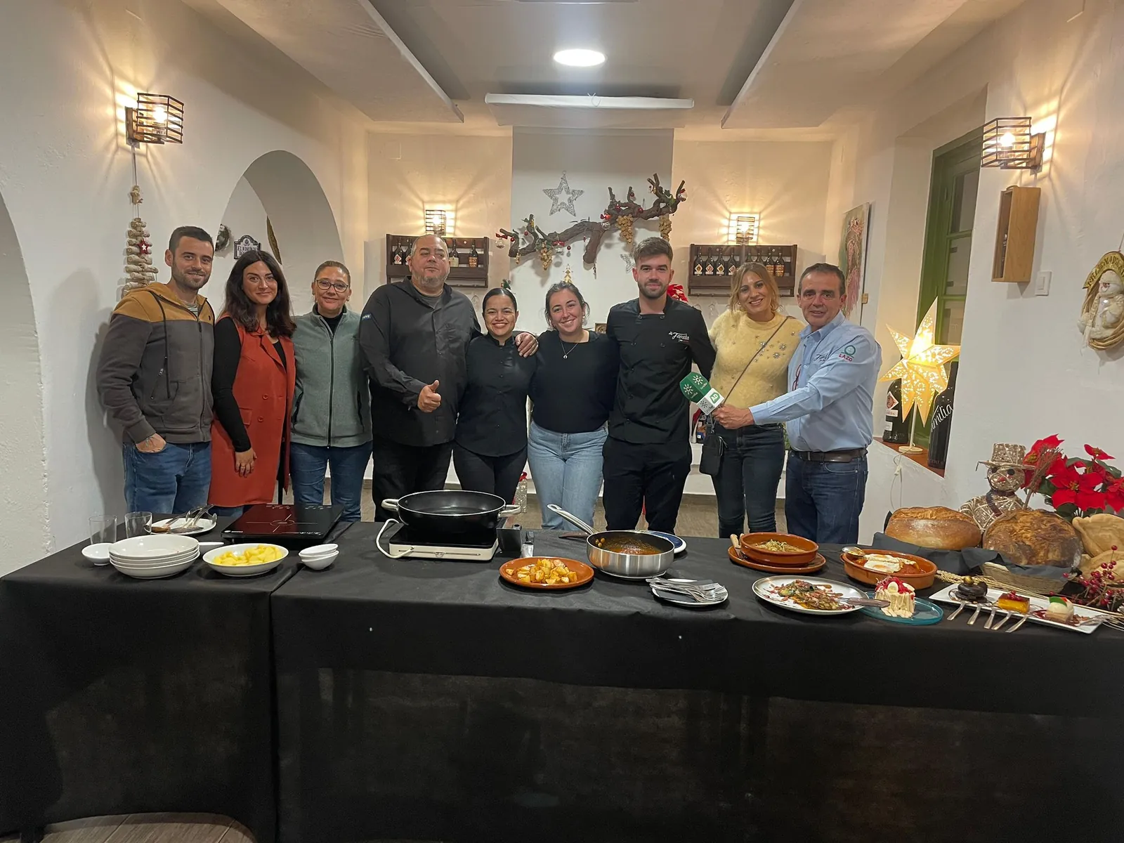 Visita de Andalucía Directo a Abacería La Familia (7 de 7)