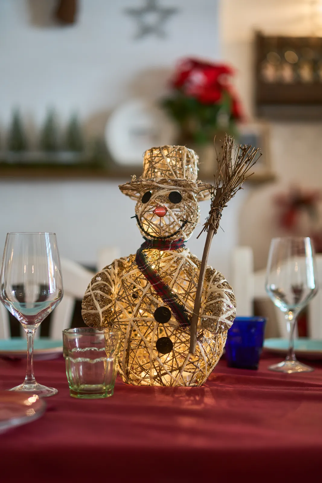 Decoración navideña de Abacería La Familia en Castilleja de la Cuesta (1 de 24)