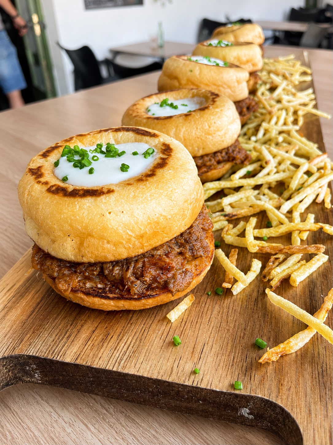 Montaito de Pringa con crema de queso payoyo